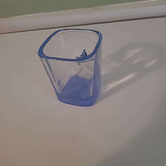 Connecticut Shor Glass - Picture 3 of 4